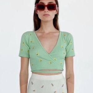 Zara Daisy Wrap Top - size M/L - NWT